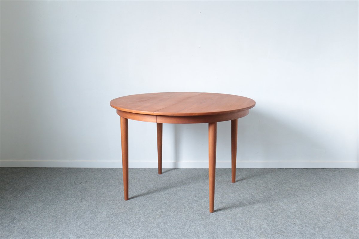 丸テーブル（チーク・エクステンション・中板1枚）/110×110/デンマーク 