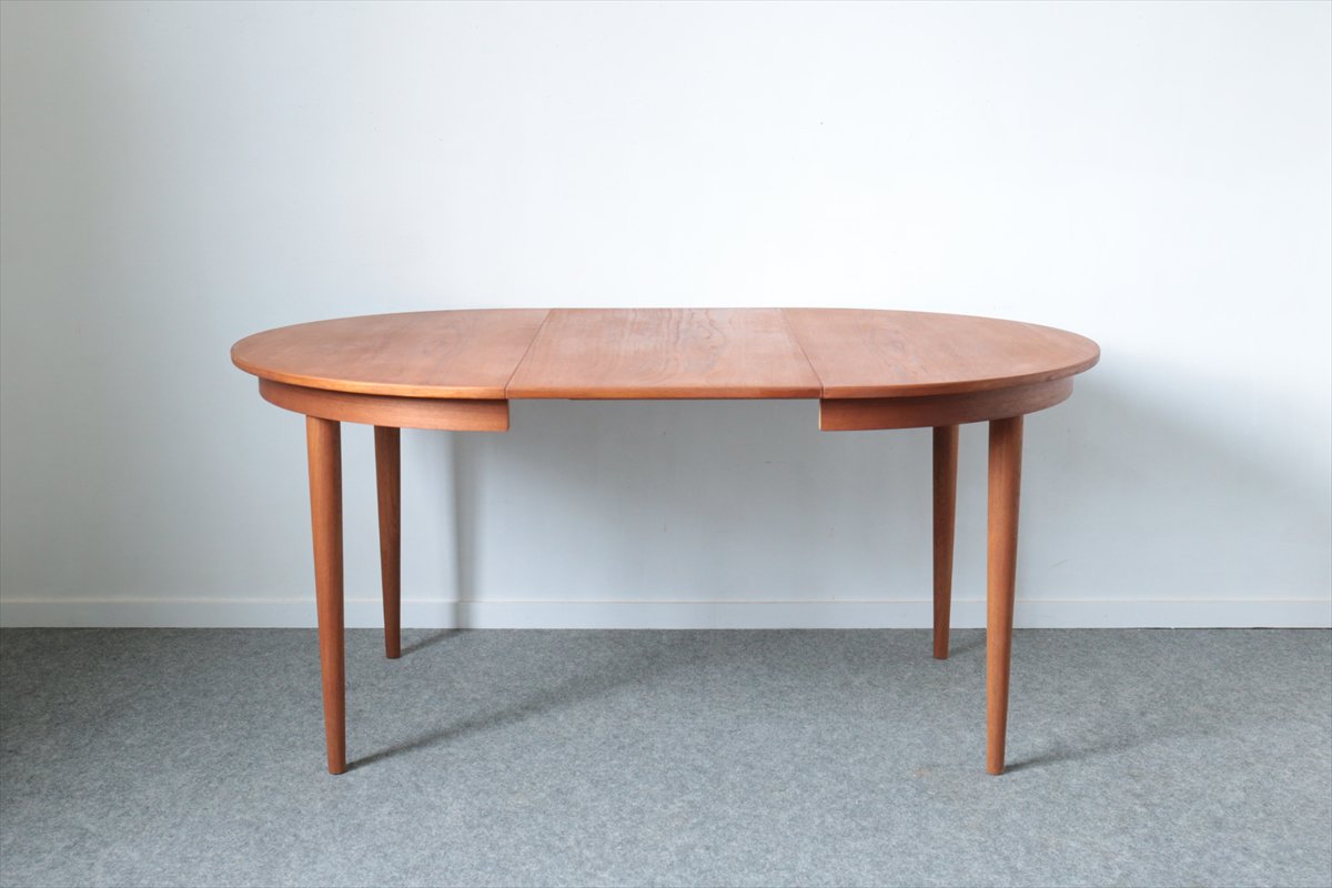 丸テーブル（チーク・エクステンション・中板1枚）/110×110/デンマーク