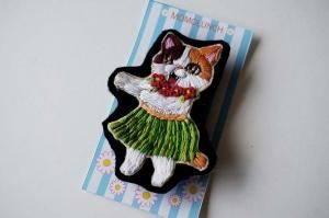 モモランチ 猫刺繍ブローチ Gallrey Arca