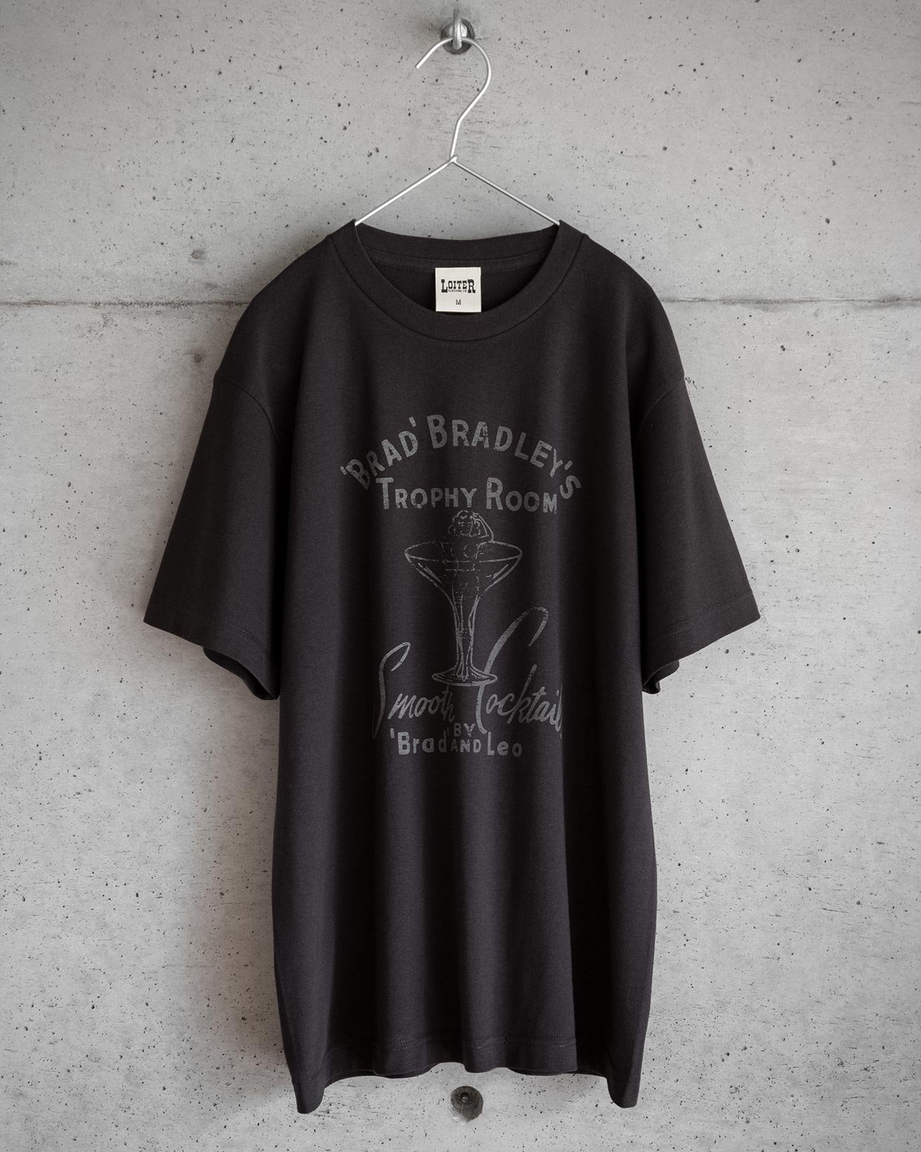 TROPHY ROOM ヴィンテージ風Tシャツ 古着風Tシャツ - LOITER（ロイター