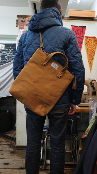 HINSON MFG.CO. SCOUT TOTE BAG - TRAVIS