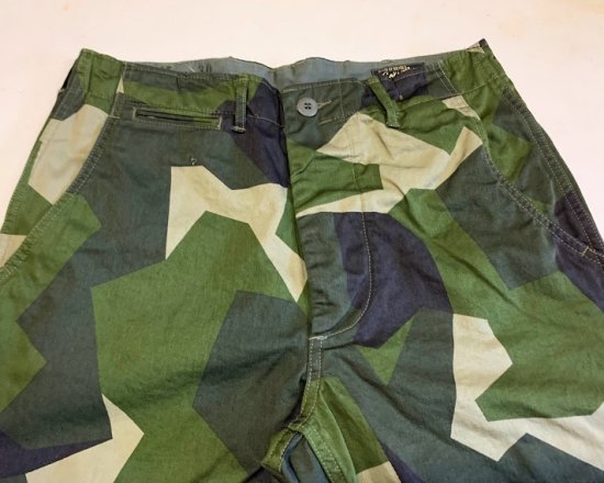 コリンボ C.G.Island Chino Shrts M90 Camo - クッシュマン/フェローズ