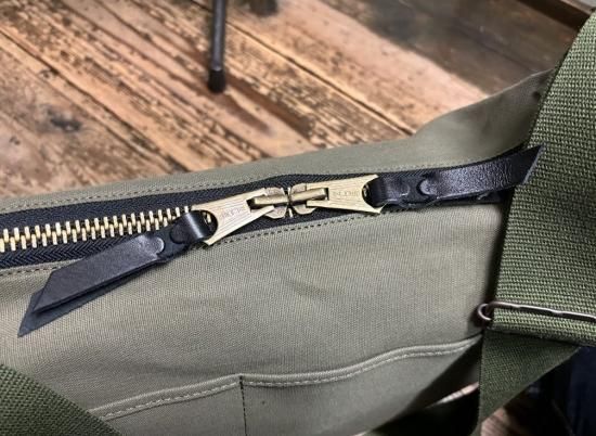 【タグ付】コモンスウェーデン CMMNSWDN メッセンジャーバック タグ付】コモンスウェーデン CMMNSWDN メッセンジャーバック