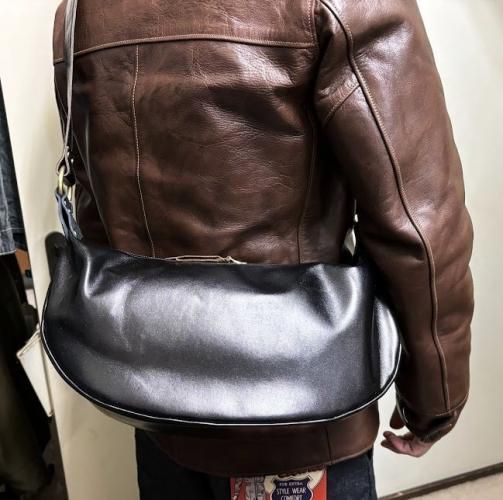 OPUS (オーパス) インセプション HORSE HIDE BANANA BAG ホース