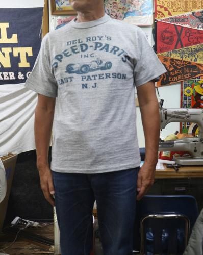 ウエアハウス Lot 4601 SPEED-PARTS プリントTシャツ - TRAVIS