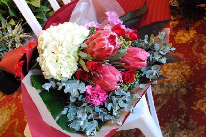 かっこいい花束 名古屋の花屋ゴールデンチャイルドガーデン かっこいい花束 名古屋の花屋ゴールデンチャイルドガーデン