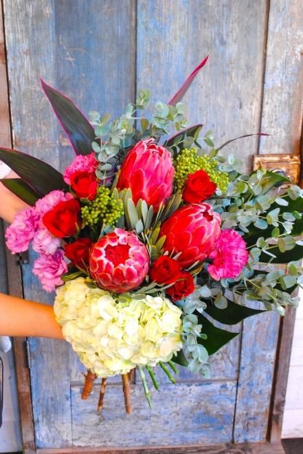 還暦祝に感謝を伝える花束 名古屋の花屋ゴールデンチャイルドガーデン