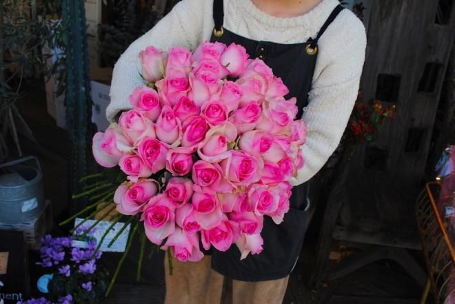 誕生日に50本のピンクのバラ｜名古屋の花屋ゴールデンチャイルドガーデン