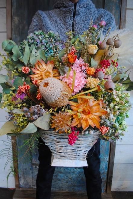 開店祝いにアンティークドライフラワーアレンジ｜名古屋の花屋