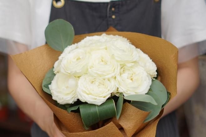 ダズンローズ花束 名古屋の花屋ゴールデンチャイルドガーデン ダズンローズ花束 名古屋の花屋ゴールデンチャイルドガーデン