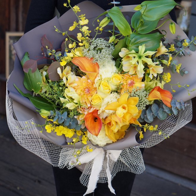 結婚祝にビタミンカラーの花束｜名古屋の花屋ゴールデンチャイルドガーデン