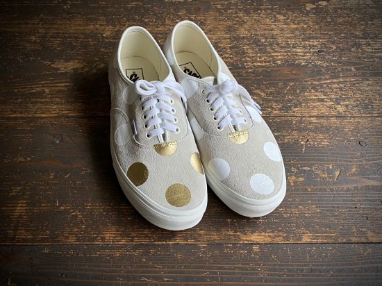 新品リメイク作品。 VANS AUTHENTIC。WHITE SUEDE。＋WHITE＆GOLD 30MM DOTS。18000円＋TAX。 - A  STORE CHICKENNOT。