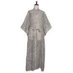 HYKE<br>ϥ<br>COUTOUR LINE BELL-SLEEVE DRESS 04