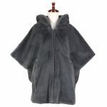 <img class='new_mark_img1' src='https://img.shop-pro.jp/img/new/icons1.gif' style='border:none;display:inline;margin:0px;padding:0px;width:auto;' />Ballsey<br>ボールジィ<br>スムースファー フーディーポンチョ 01