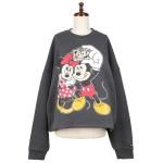 <img class='new_mark_img1' src='https://img.shop-pro.jp/img/new/icons1.gif' style='border:none;display:inline;margin:0px;padding:0px;width:auto;' />Little sunny bite<br>��ȥ륵�ˡ��Х���<br>Disney collection<br>micky & minnie selfie sweat top 04