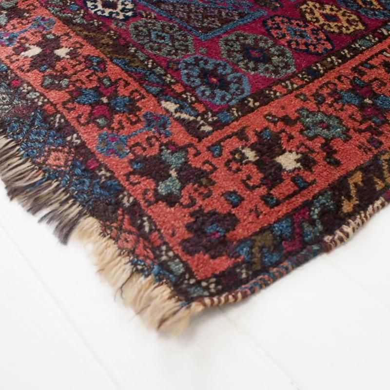 ビンテージラグ　ヴィンテージラグ　イラン　パキスタン イラン シラーズ オールド絨毯 1940年代 ペルシャ ウィンテージ