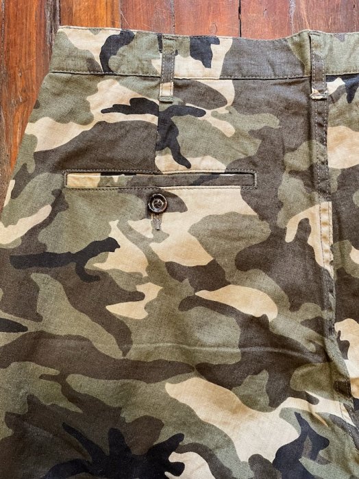 Betty Smith Men's : Linen Camouflage Short Pants (khaki) - 大人の