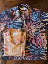 <img class='new_mark_img1' src='https://img.shop-pro.jp/img/new/icons6.gif' style='border:none;display:inline;margin:0px;padding:0px;width:auto;' />Manual Alphabet : Flower Mesh Open Collar S/S SHT