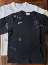 <img class='new_mark_img1' src='https://img.shop-pro.jp/img/new/icons6.gif' style='border:none;display:inline;margin:0px;padding:0px;width:auto;' />UNIVERSAL STYLE WEAR : Heavy Weight Rakugaki Tee