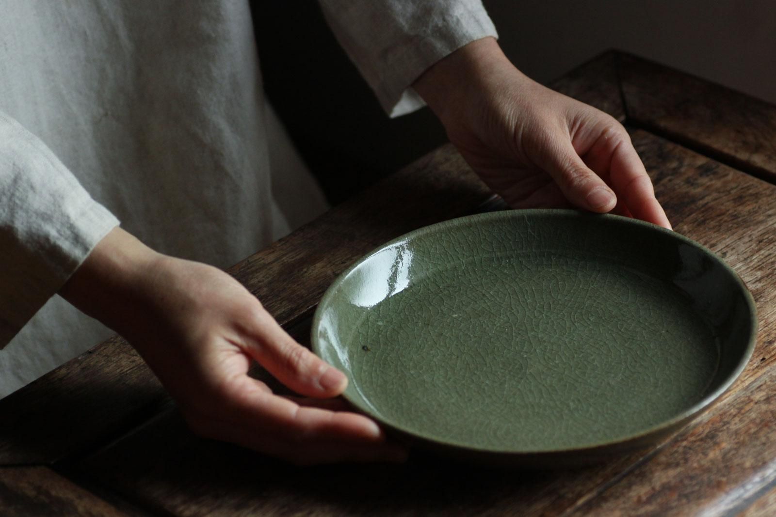 田谷直子 七寸台形皿/灰釉グリーン - manufact jam 楓 OnlineStore