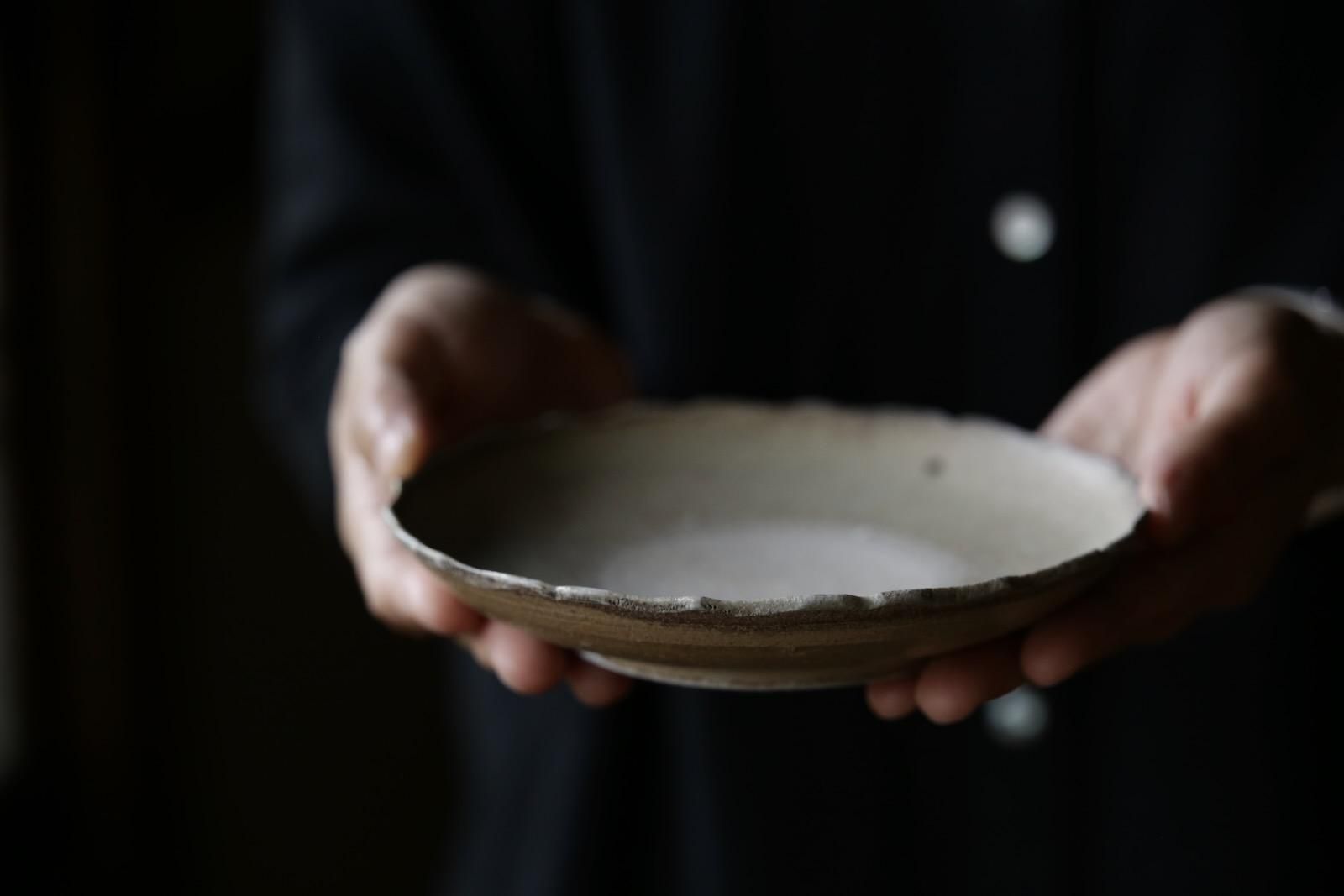 田村文宏 白瓷輪花皿/薪窯 - manufact jam 楓 OnlineStore うつわと