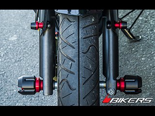 BIKERS バイカーズ フロントアクスルスライダー カラー：レッド ZOOMER-X-