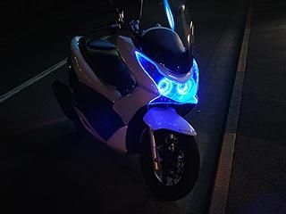 最終価格！　PCX JF56 LEDヘッドライト ASSY ステー付属！