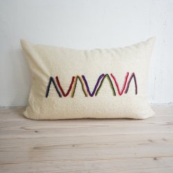 <img class='new_mark_img1' src='https://img.shop-pro.jp/img/new/icons20.gif' style='border:none;display:inline;margin:0px;padding:0px;width:auto;' />Azul's berber couscous wool pillow6