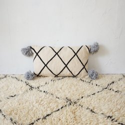 Beniouarain kilim pillow SS 03