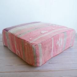 Old Hanbel Pouf 001