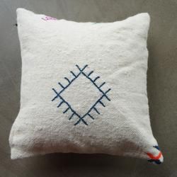 Hanbel cushion 010