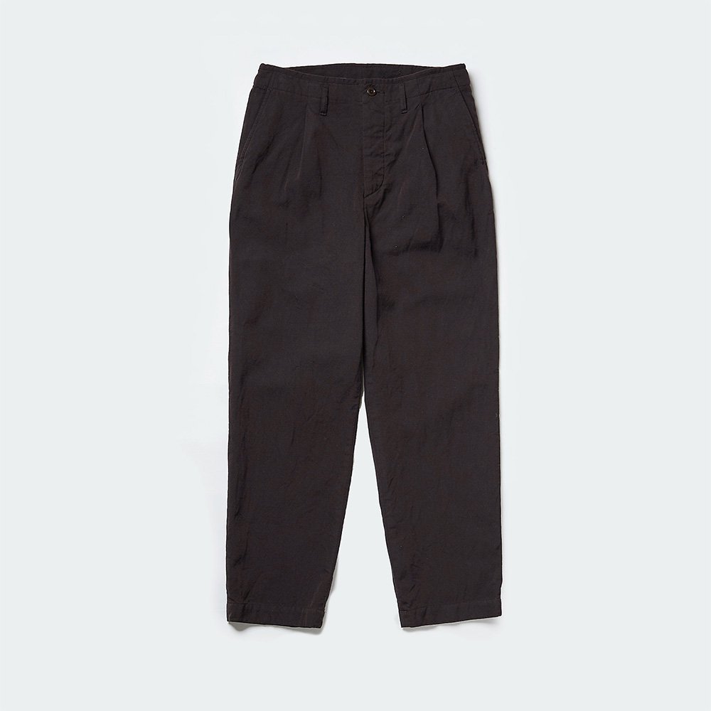 <img class='new_mark_img1' src='https://img.shop-pro.jp/img/new/icons8.gif' style='border:none;display:inline;margin:0px;padding:0px;width:auto;' />1Tuck Back Rize Trousers