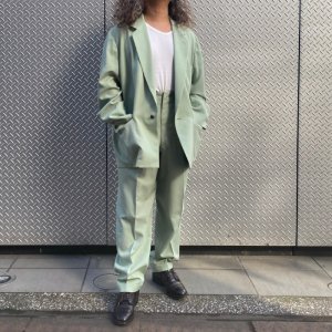 <img class='new_mark_img1' src='https://img.shop-pro.jp/img/new/icons50.gif' style='border:none;display:inline;margin:0px;padding:0px;width:auto;' />A SOCIALIST ꥹ 1B SUIT MINT GREEN