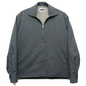 <img class='new_mark_img1' src='https://img.shop-pro.jp/img/new/icons1.gif' style='border:none;display:inline;margin:0px;padding:0px;width:auto;' />CLASS クラス 2WAY STRECH WOOL blouson CCES04UNI B