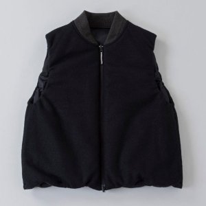 <img class='new_mark_img1' src='https://img.shop-pro.jp/img/new/icons1.gif' style='border:none;display:inline;margin:0px;padding:0px;width:auto;' />saby Х BOMBER VEST - Limonta Nylon Fab - 24W-061705