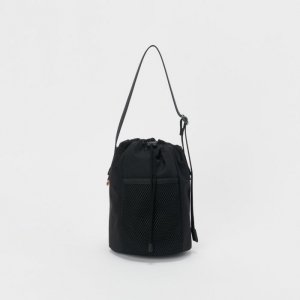 <img class='new_mark_img1' src='https://img.shop-pro.jp/img/new/icons1.gif' style='border:none;display:inline;margin:0px;padding:0px;width:auto;' />Hender Scheme  functional bucket bag vs-rb-ffb