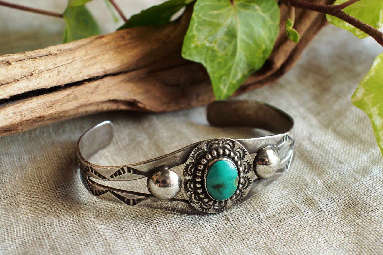 WALL -CRAFT & ANTIQUE- アンティーク / インディアンジュエリー / Antique Turquoise Double  Shank Cuff Bracelet (VIJ_18)