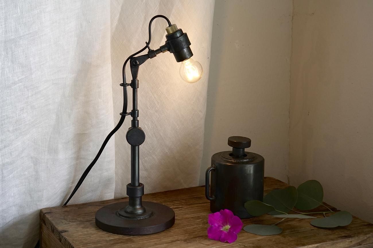動作確認済　スタンドライト　チェコスロバキア　オイルランプ型　照明　卓上 羽生直記 | スタンドライト E12 - WALL -CRAFT & ANTIQUE-
