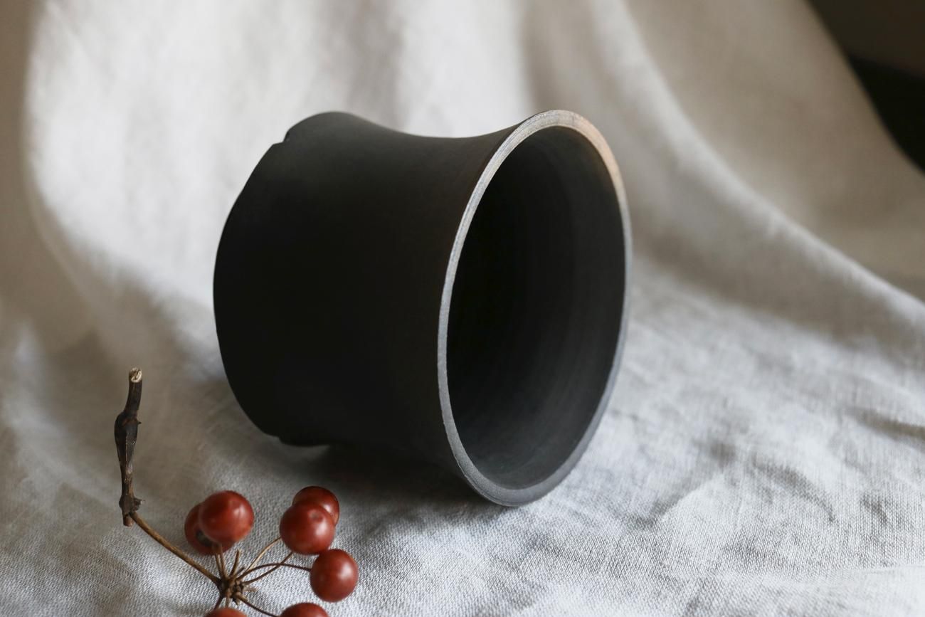dairoku pottery / 炭化植木鉢 #2 (UY_007) | 陶器 - WALL