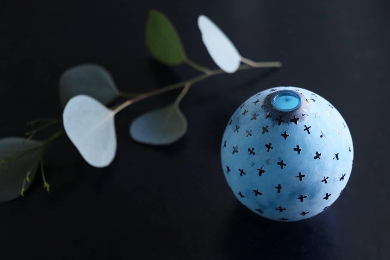 生木の花器 ＜カシ（鉄媒染）＞（K2108） ｜ つくり手 木もの