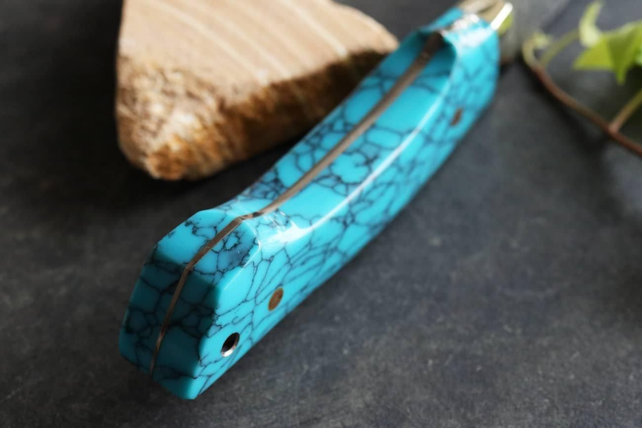 29.2 Ct 37x28x5 Mm Stabilized 8 Web Turquoise Lightning Bolt