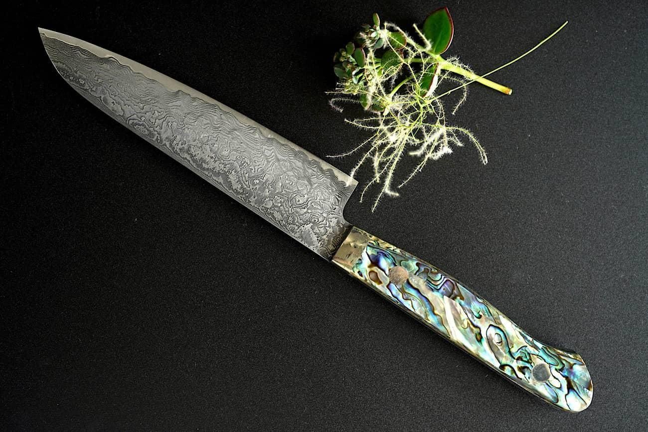 包丁 樋口 SG2 ダマスカス 切付三徳包丁 180mm 赤合板柄 – 清助刃物