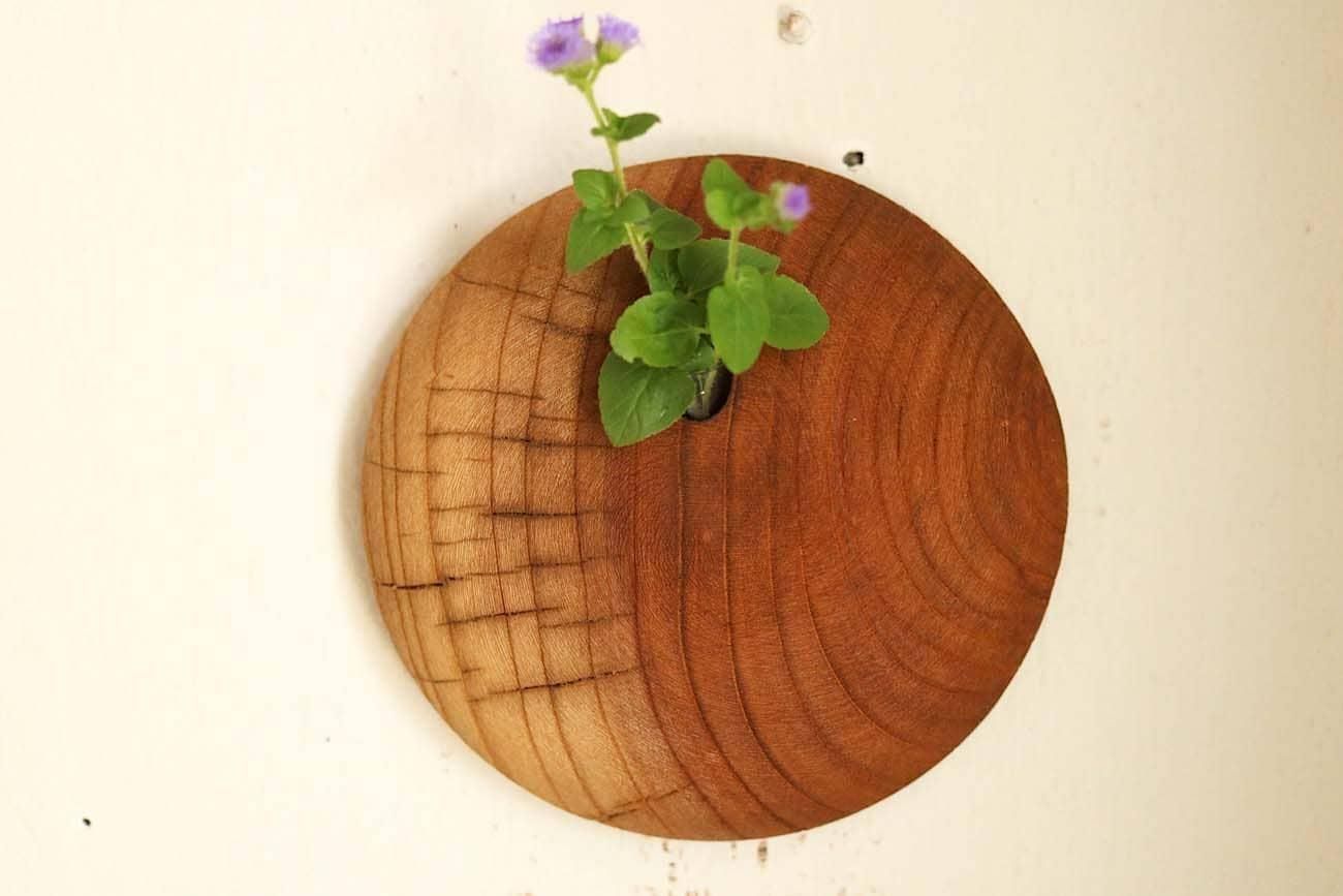 七世　和楽　花器 黄色　壁掛け花入　楽焼　木箱付き 七世 和楽 花器 黄色 壁掛け花入 楽焼 木箱付き