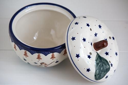 緑の葉っぱや茶色い枝がナチュラルかわいい♪
