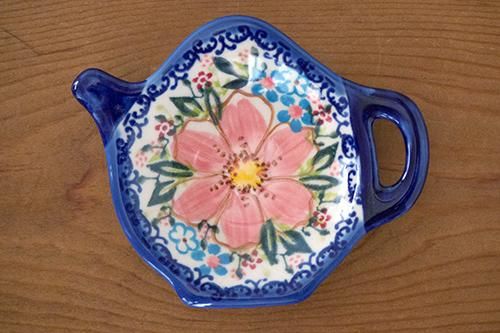 Vena ティーバッグトレイ コーラルピンクの花 ポーランド陶器 食器専門店ツェラミカ Vena ティーバッグトレイ コーラルピンクの花 ポーランド陶器 食器専門店ツェラミカ