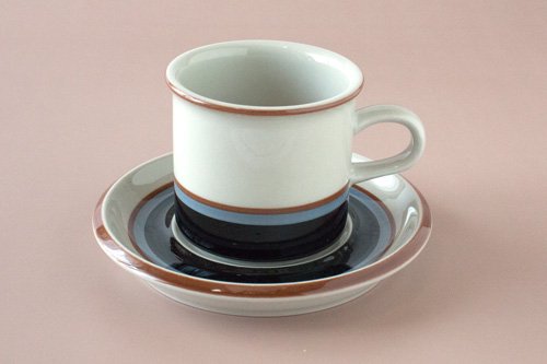 ARABIA Taika アラビア タイカ コーヒーカップ＆ソーサー（Vintage）※コーヒーカップh:6.5cm -  ポーランド陶器・食器専門店ツェラミカ
