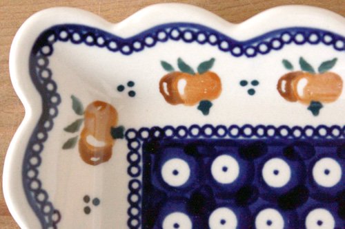 ポーランド陶器「ボレスワヴィエツ社」スクエアプレート 16cm【藍目玉×オレンジ実】