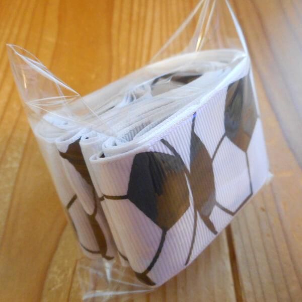 サッカーグッズ ラッピング用リボン 約5メートル サッカーボールの柄 白黒 サッカーグッズ ラッピング用リボン 約5メートル サッカーボールの柄 白黒