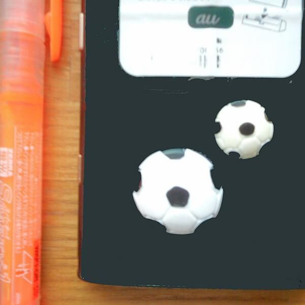 サッカーグッズ 雑貨 diyデコパーツ ミニサッカーボール 1個 サッカーグッズ 雑貨 diyデコパーツ ミニサッカーボール 1個