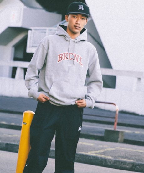 Back Channel-COLLEGE LOGO PULLOVER PARKA - NEWPORT 静岡セレクト